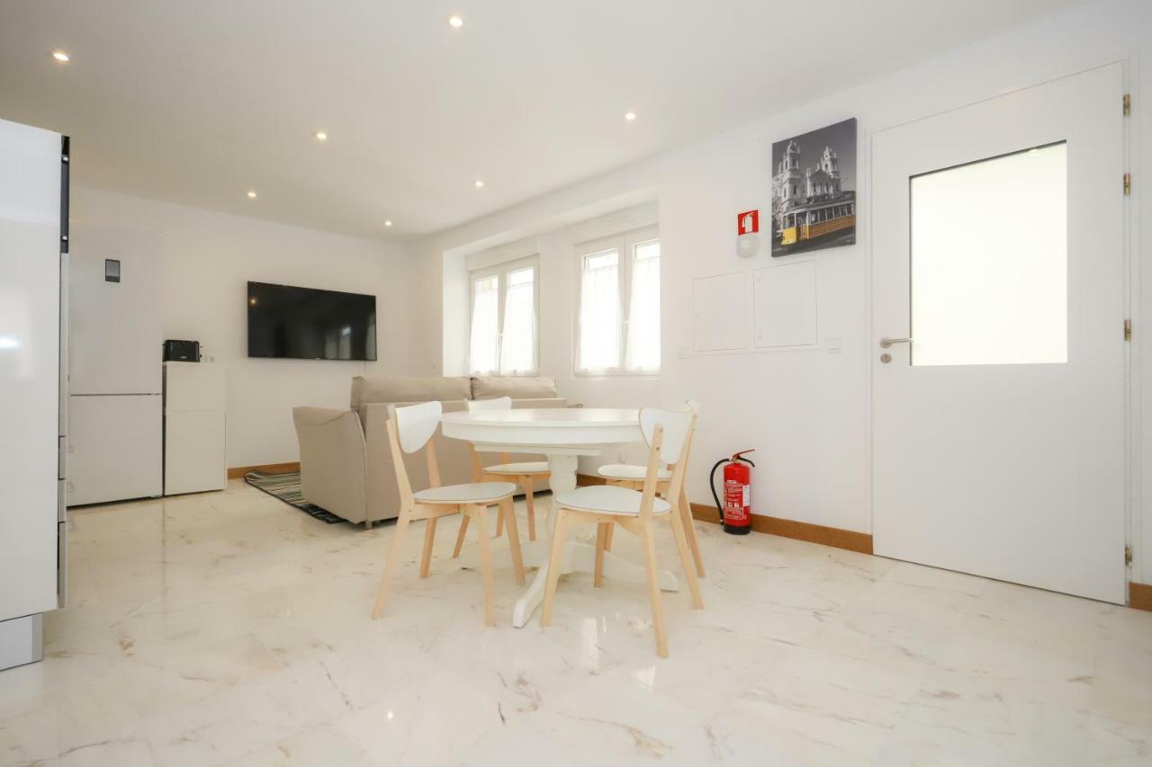 פיגואיירה דה פוז Apartamento Casino Praia III מראה חיצוני תמונה